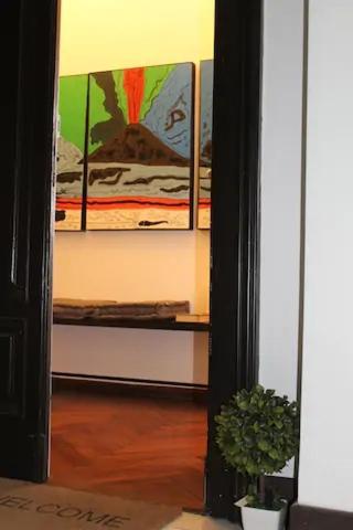 Vesuvius Suite - Elegante Appartamento In Centro Neapel Exteriör bild